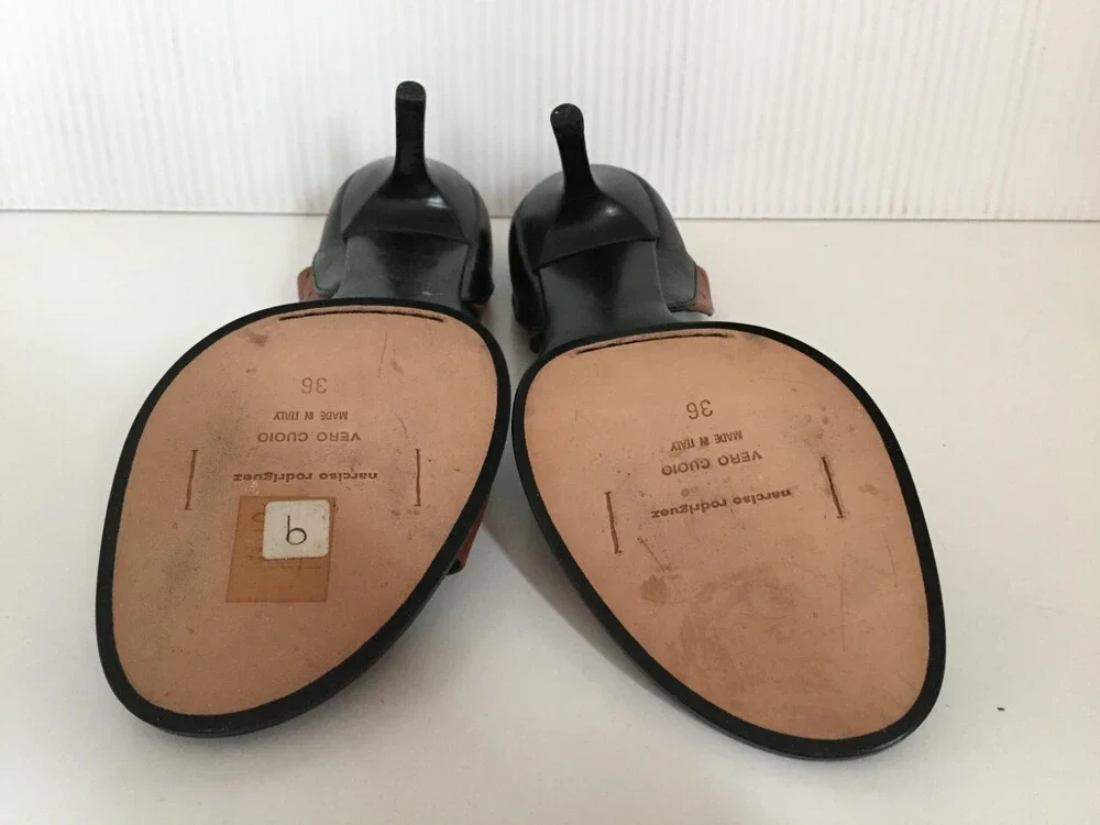 NWB. Beautiful Narciso Rodrigues  woman sandals. Made in. Italy. Size 6.